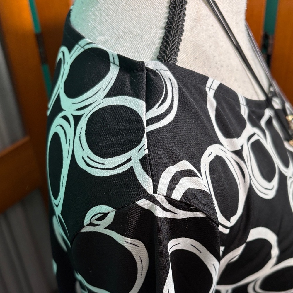 Chico's Monochrome Circle Pattern Blouse - image 5